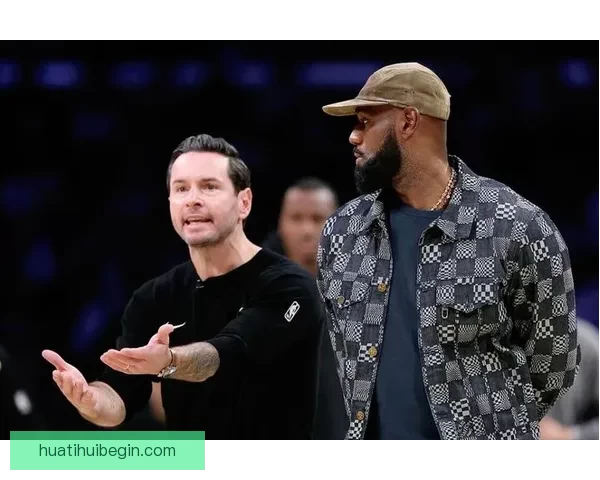 雷迪克爆料达拉斯影像团队误放里夫斯MRI位置引发关注 雷迪克爆料达拉斯影像团队误放里夫斯MRI位置引发关注