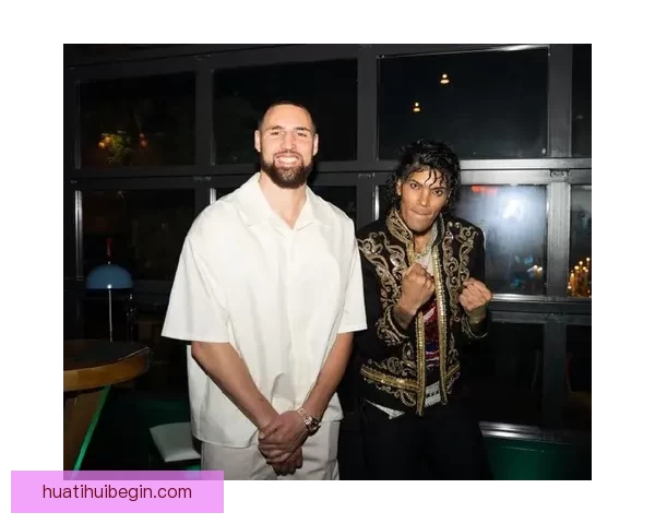 克莱·汤普森女友梅根演出突发身体不适紧急送医